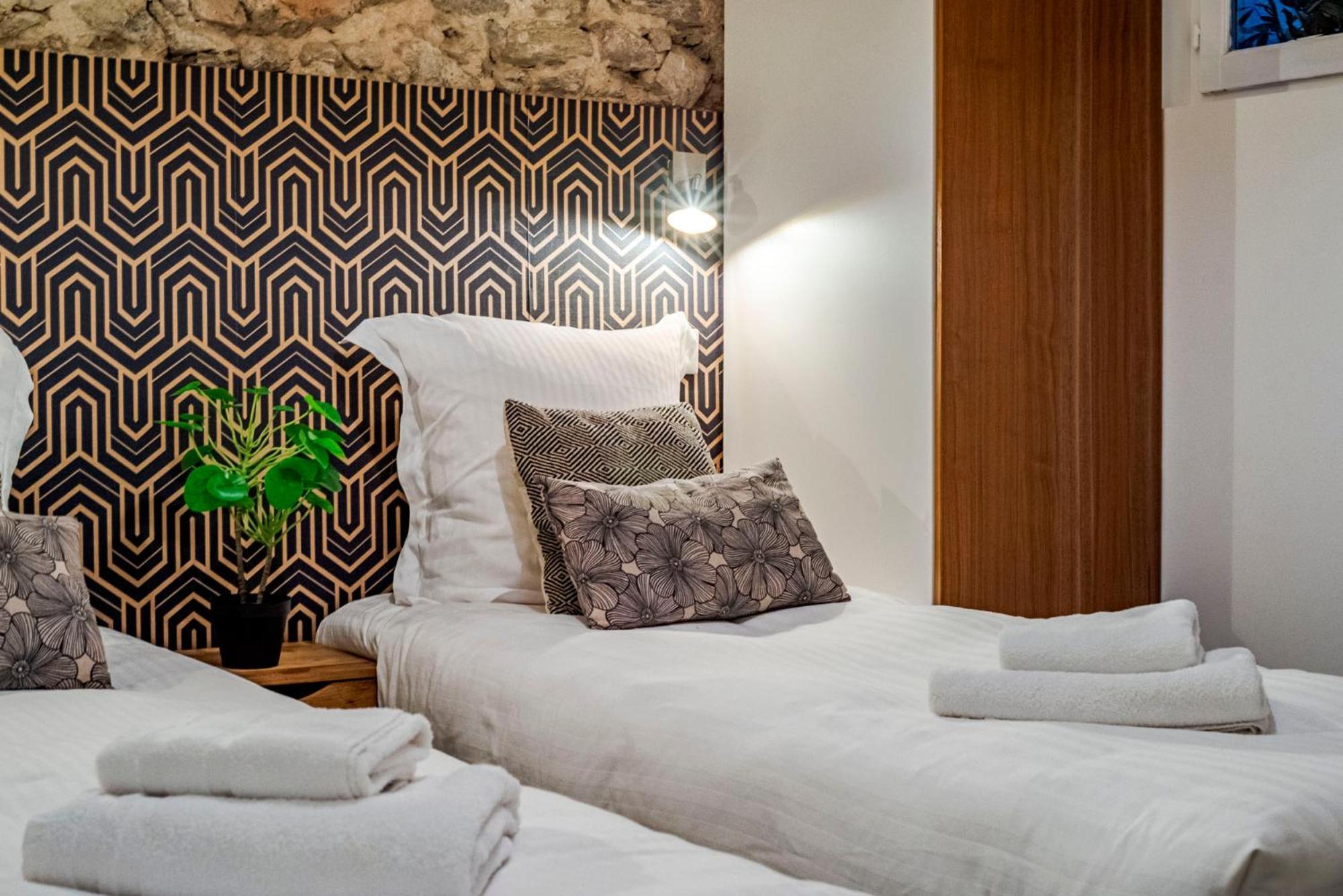 Luxury Family 2Br - Prime Location, Walk To Beach & Shopping, Sunny Balcony - Totolulu Cannes Hoche Екстер'єр фото