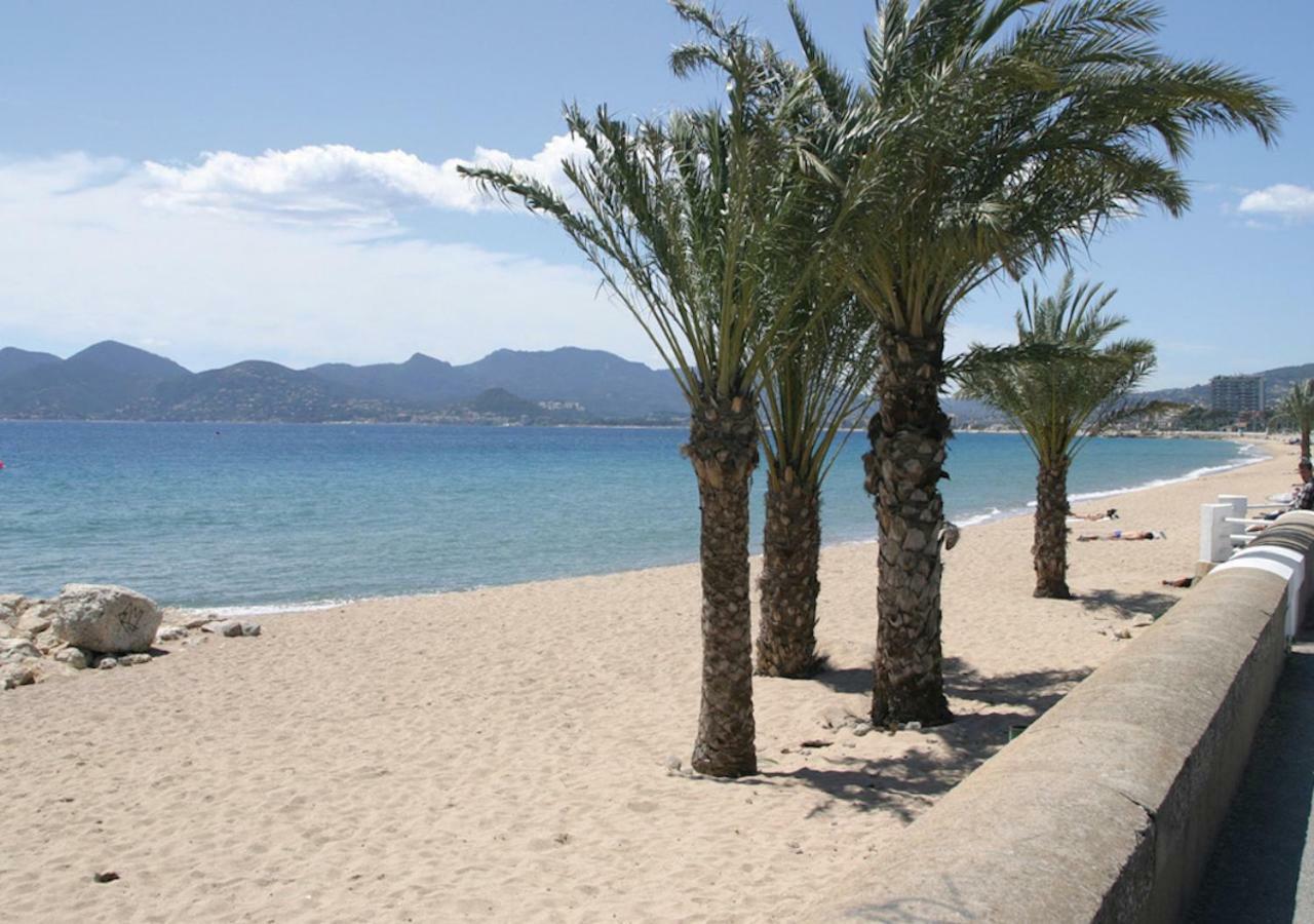 Luxury Family 2Br - Prime Location, Walk To Beach & Shopping, Sunny Balcony - Totolulu Cannes Hoche Екстер'єр фото